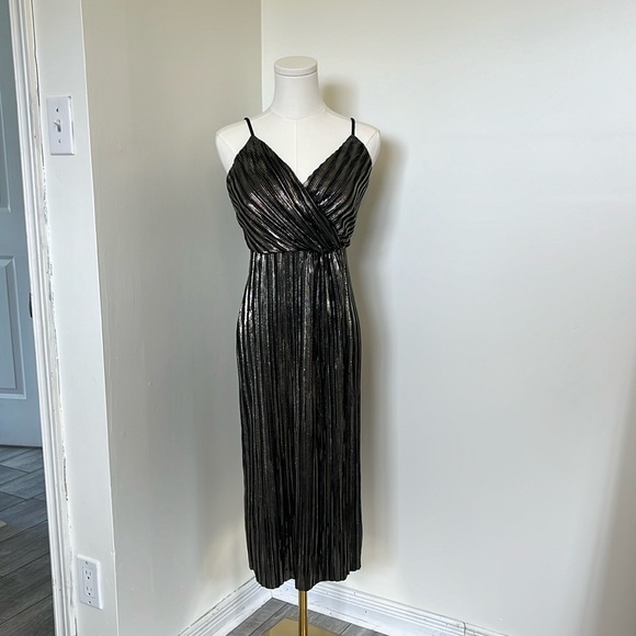 NWOT Metallic-Detailed LUSH (Lulus) Dress - Picture 3 of 5